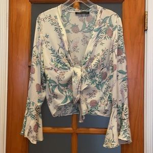 Zara Woman open front floral crane top  XS Small